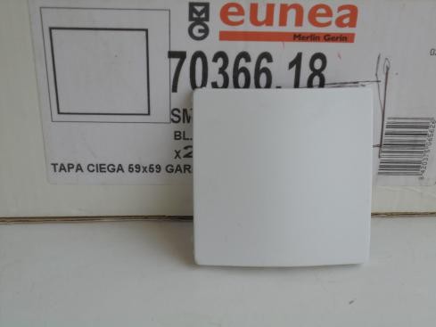 Tapa ciega doble blanca Eunea U9.867.18