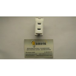 Interruptor de pared eléctrico Estándar europeo conmutador intermedio -  China Toma de contacto, enchufe de pared