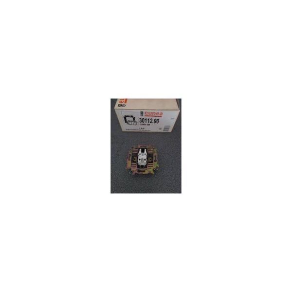 Doble interruptor reacondicionado  10 A 30112.90 sin garras