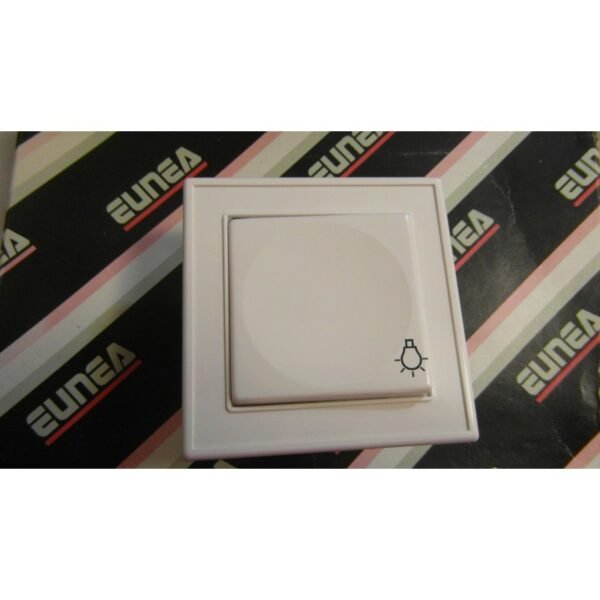 PULSADOR BLANCO SIMBOLO LUZ 10A. REF 46116.02
