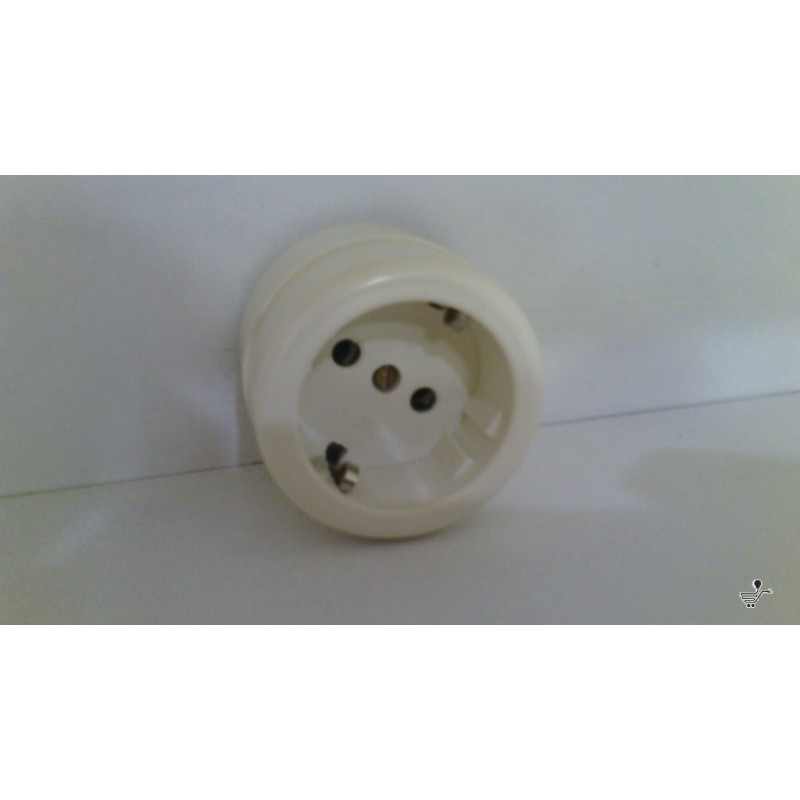 BASE ENCHUFE TT LATERAL 10-16A 250V INTERIOR ESTEATITA