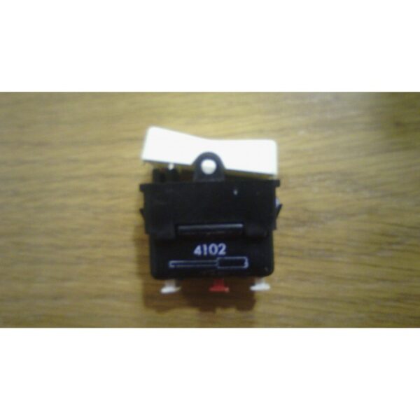 CONMUTADOR 10A 250V 4102 O 4002