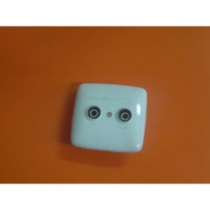 12 cajas de antena 2 tomas 23200