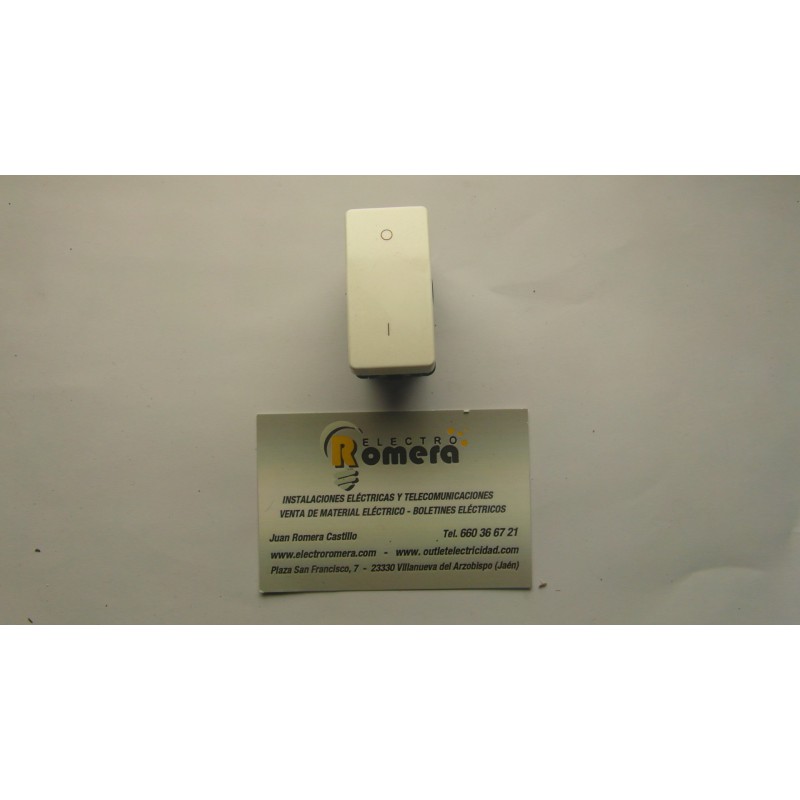 INTERRUPTOR ESTRECHO BIPOLAR SERIE STYLO 2101.2. BA