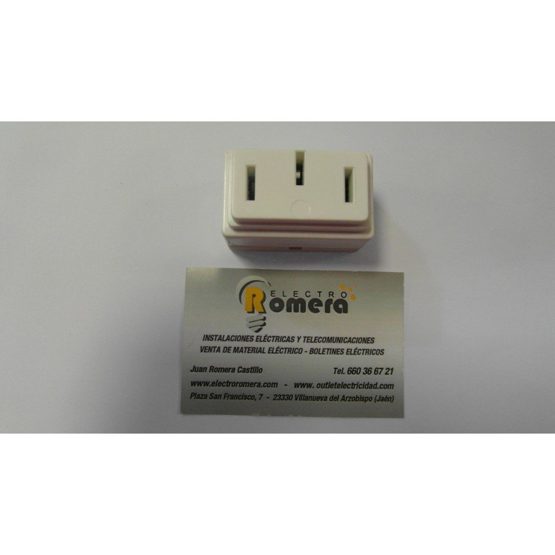 BASE ENCHUFE TRIPOLAR 16A 380V BLANCO 3010-B