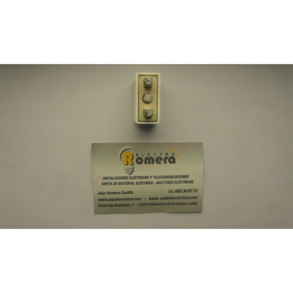MECANISMO ENCHUFE BLANCO MIXTO 4 MECANISMO ENCHUFE BLANCO MIXTO
