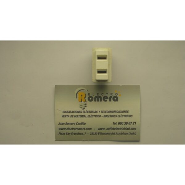 ENCHUFE BLANCO PARA CLAVIJA AMERICANA  1 MODELO BJC