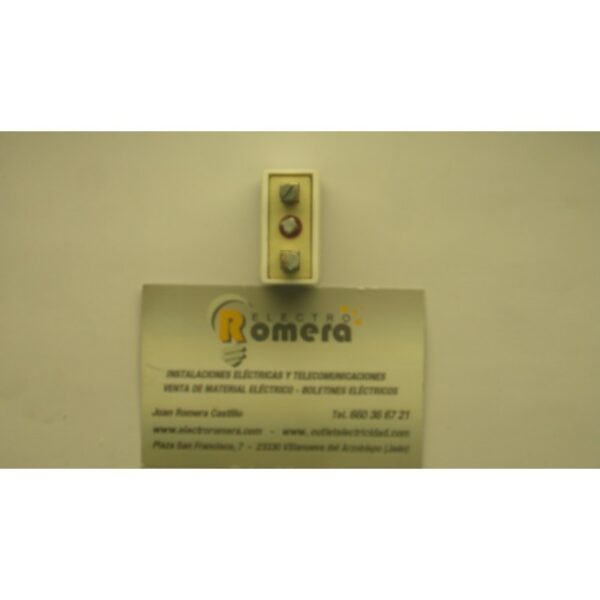 ENCHUFE BLANCO PARA CLAVIJA AMERICANA  1 MODELO BJC