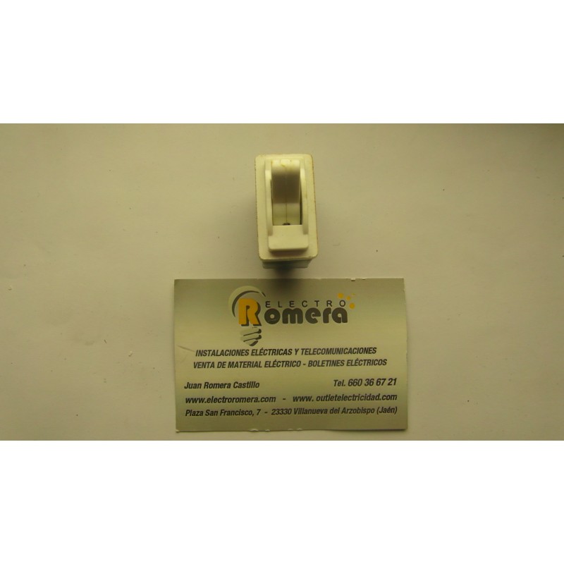 CONMUTADOR DE CRUZE BLANCO BJC ESTRELLA 462 B