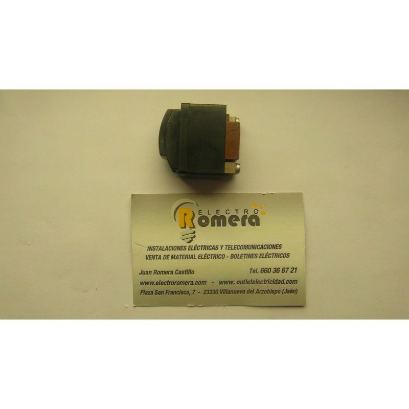 CONMUTADOR NEGRO 446 N