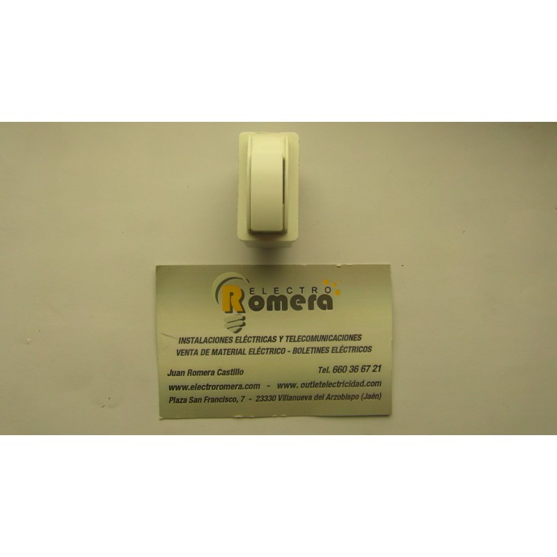 INTERRUPTOR BLANCO 1 MODELO BJC ESTRELLA 445 B