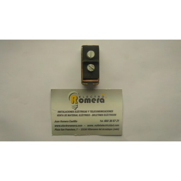 ENCHUFE PATILLA PLANA AMERICANA ESTRECHA 4 ENCHUFE PATILLA PLANA AMERICANA ESTRECHA