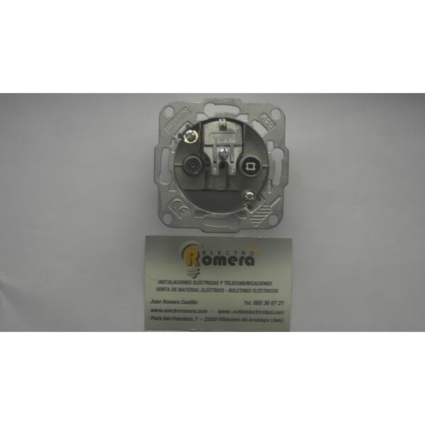 TOMA TV/R CON FILTRO INS. DERIVACION SEPARADOR MECANISMOS SERIE LUJO 1 TOMA TV/R CON FILTRO INS. DERIVACION SEPARADOR MECANISMOS SERIE LUJO