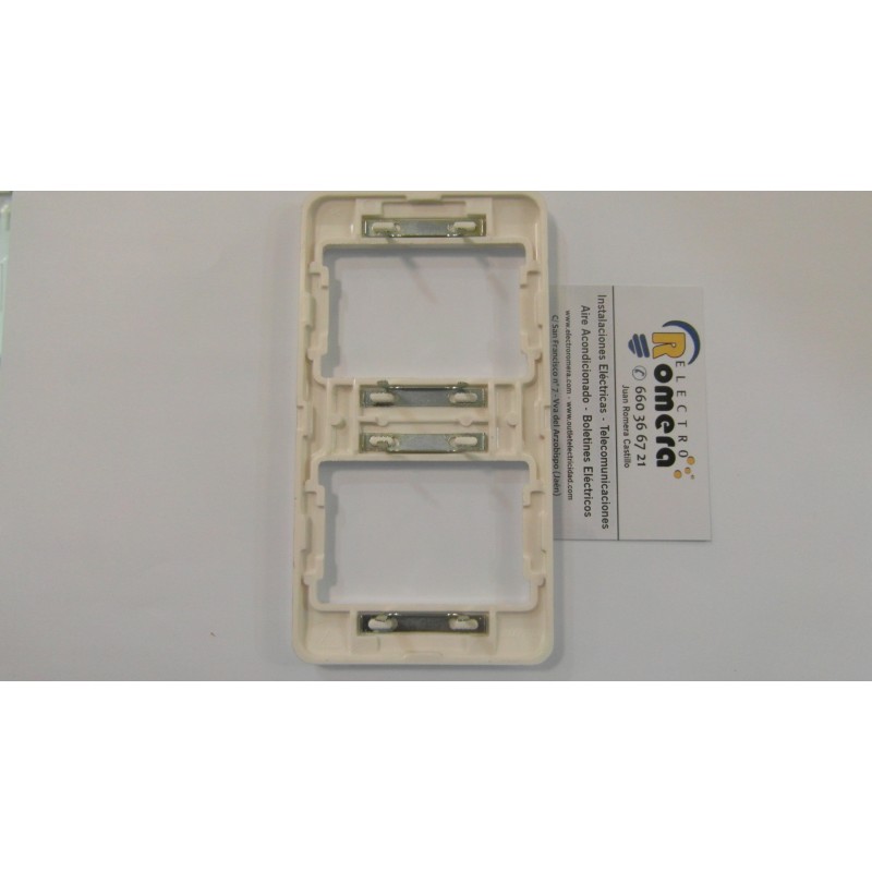 PLACA 2 ELEMENTOS VERTICAL SERIE SIGNO BLANCO 2372 BA 3 PLACA 2 ELEMENTOS VERTICAL SERIE SIGNO BLANCO 2372 BA