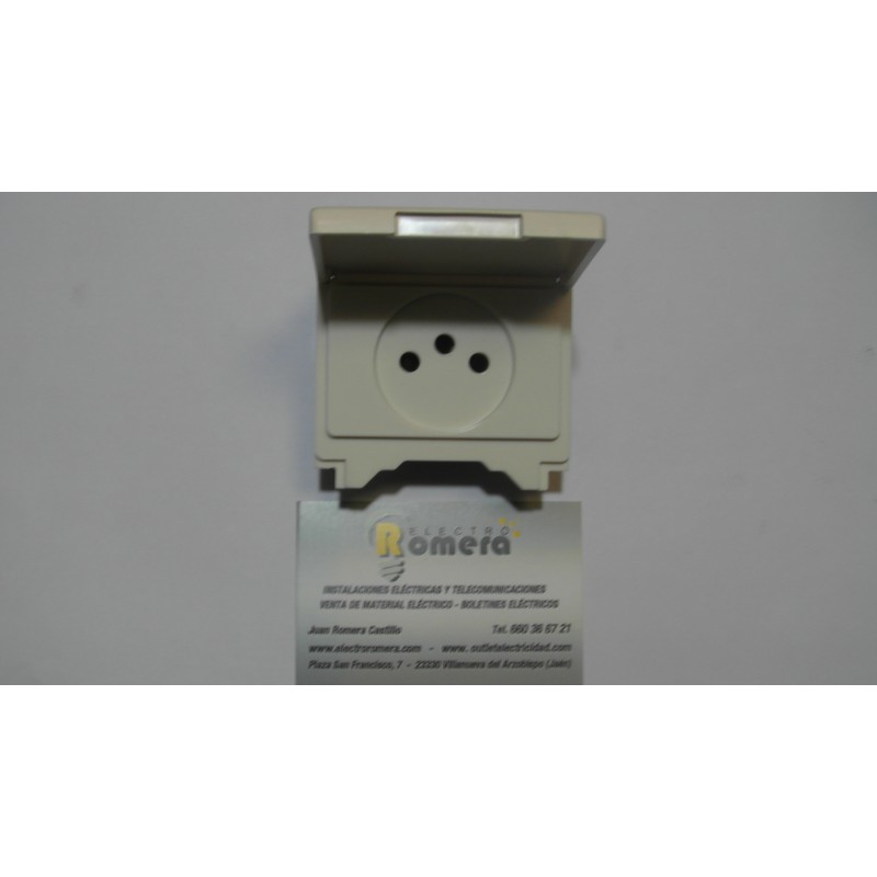 BASE ENCHUFE DESPLAZADO CON TAPA