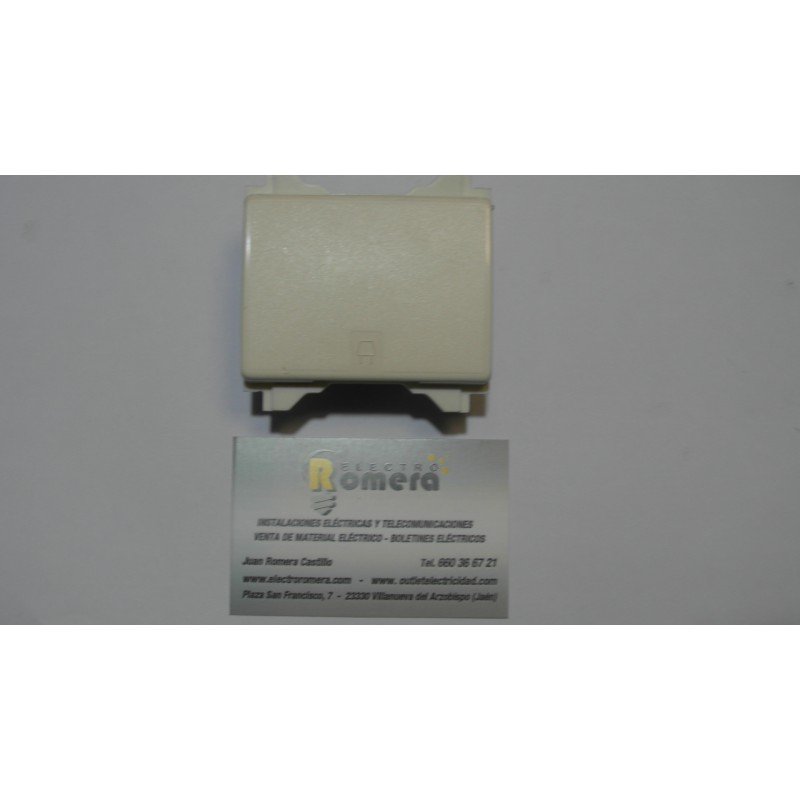 BASE ENCHUFE DESPLAZADO CON TAPA