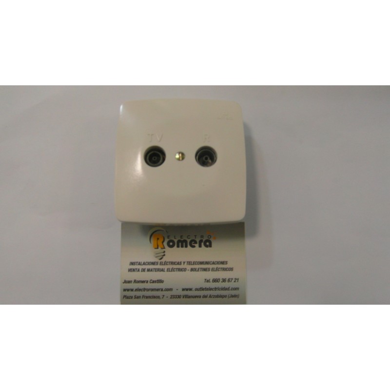 TOMA DE SEÑAL PARA RADIO Y TELEVISION Y SISTEMA DE DERIVACION