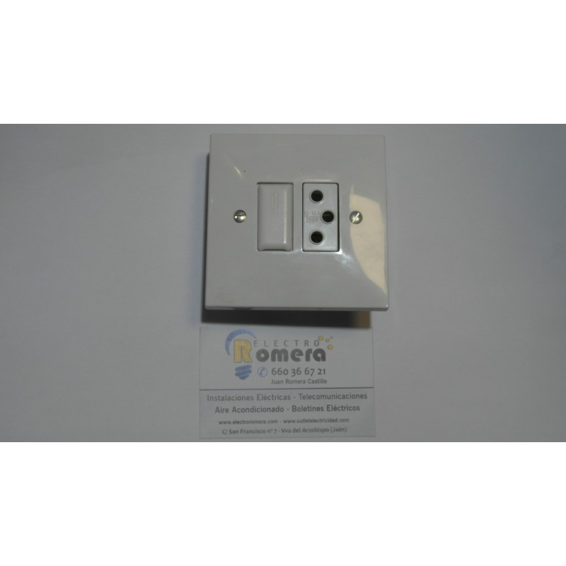 ENCHUFE MAS CORTACIRCUITOS