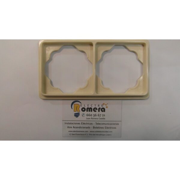 MARCO 2 ELEMENTOS SERIE TRAZO MARFIL 1 MARCO 2 ELEMENTOS SERIE TRAZO MARFIL