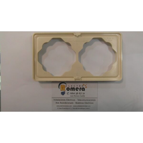 MARCO 2 ELEMENTOS SERIE TRAZO MARFIL 3 MARCO 2 ELEMENTOS SERIE TRAZO MARFIL