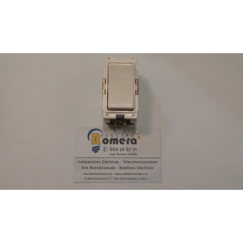 CONMUTADOR 16A 250V BLANCO