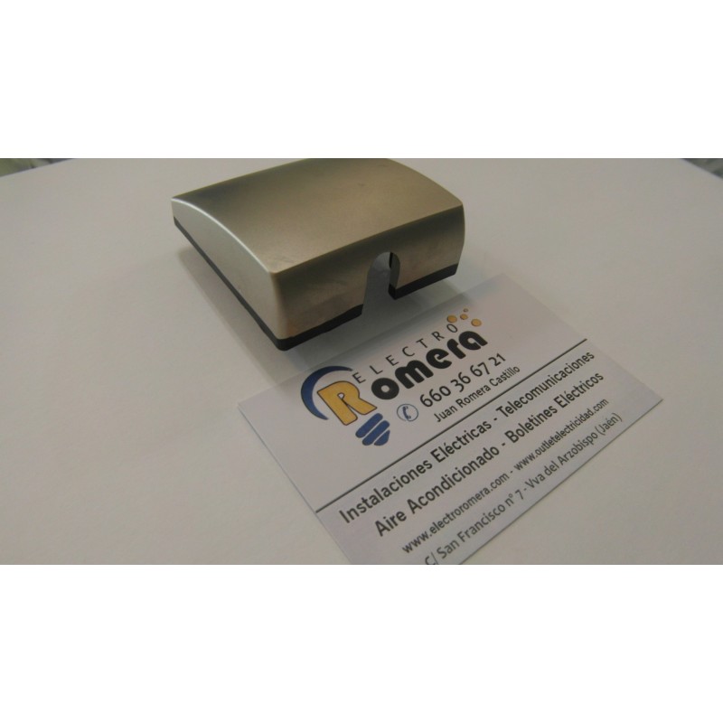 TAPA SALIDA DE CABLES O PULSADOR TIRADOR CAVA MATE 82051-34