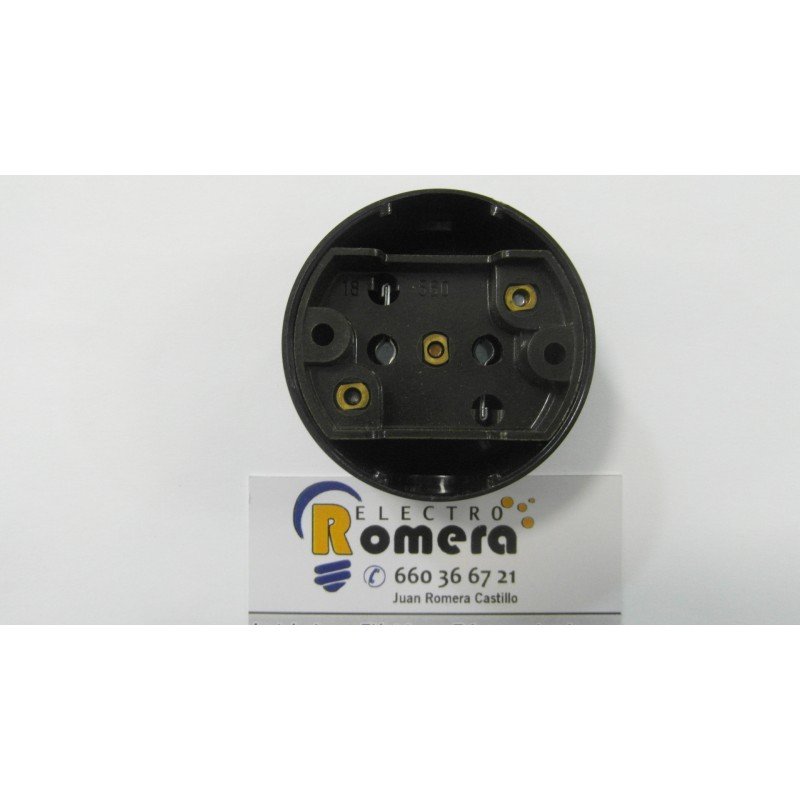 ENCHUFE SUPERFICIE REDONDO 2P CAOBA PLASTIMETAL 560N 3 ENCHUFE SUPERFICIE REDONDO 2P CAOBA PLASTIMETAL 560N