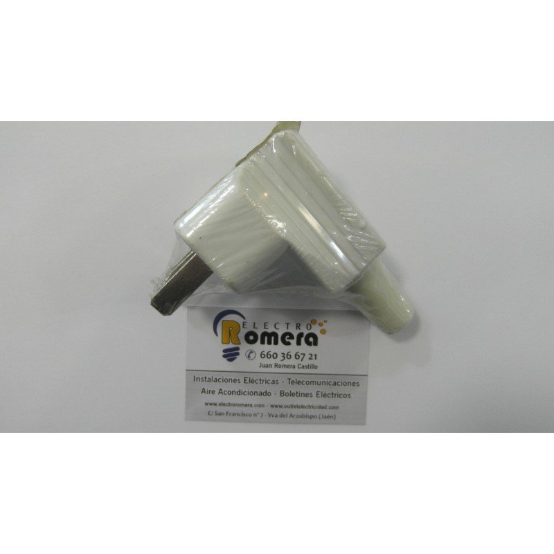 CLAVIJA 2P+TT  25A FAMATEL 1108