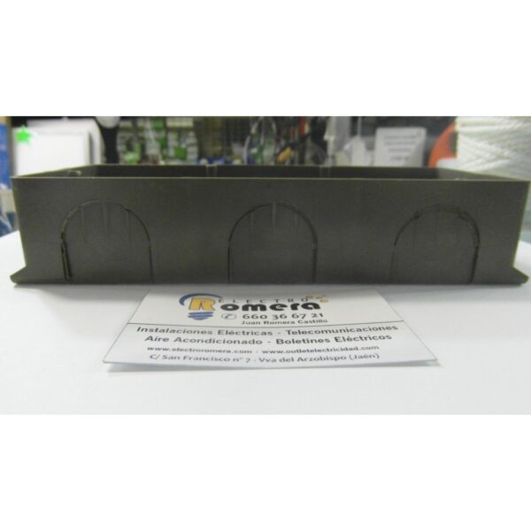 CAJA EMPOTRAR PARA 4 MECANISMOS 3 CAJA EMPOTRAR PARA 4 MECANISMOS