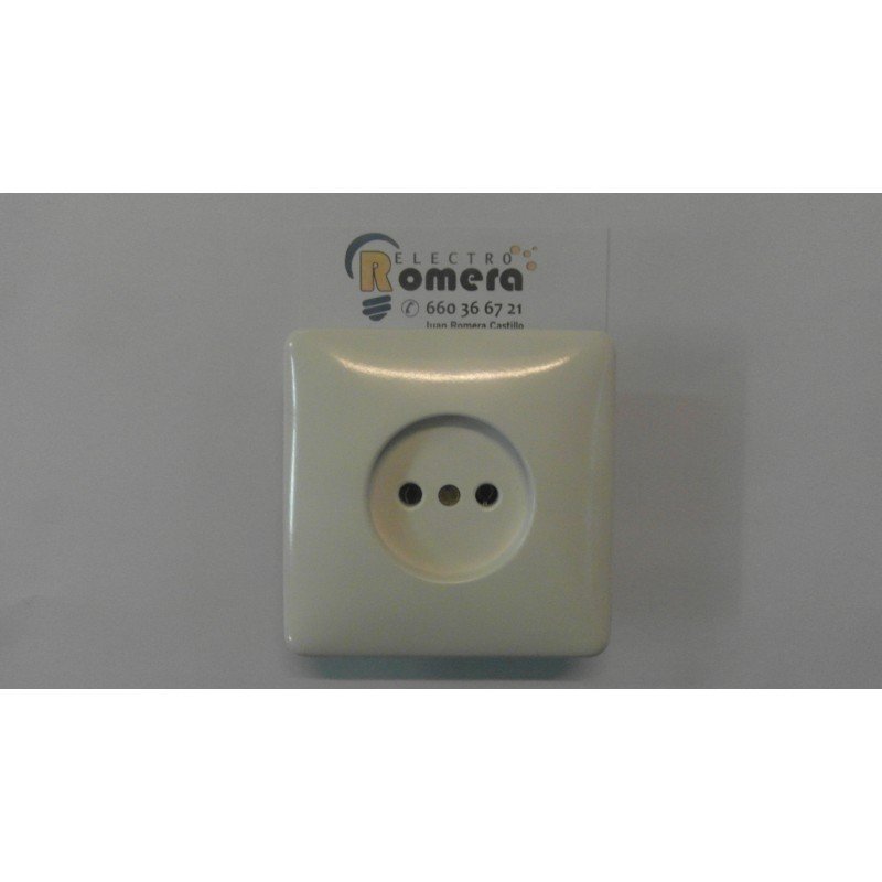 ENCHUFE 2P COMPLETO BLANCO 10-16A 250V