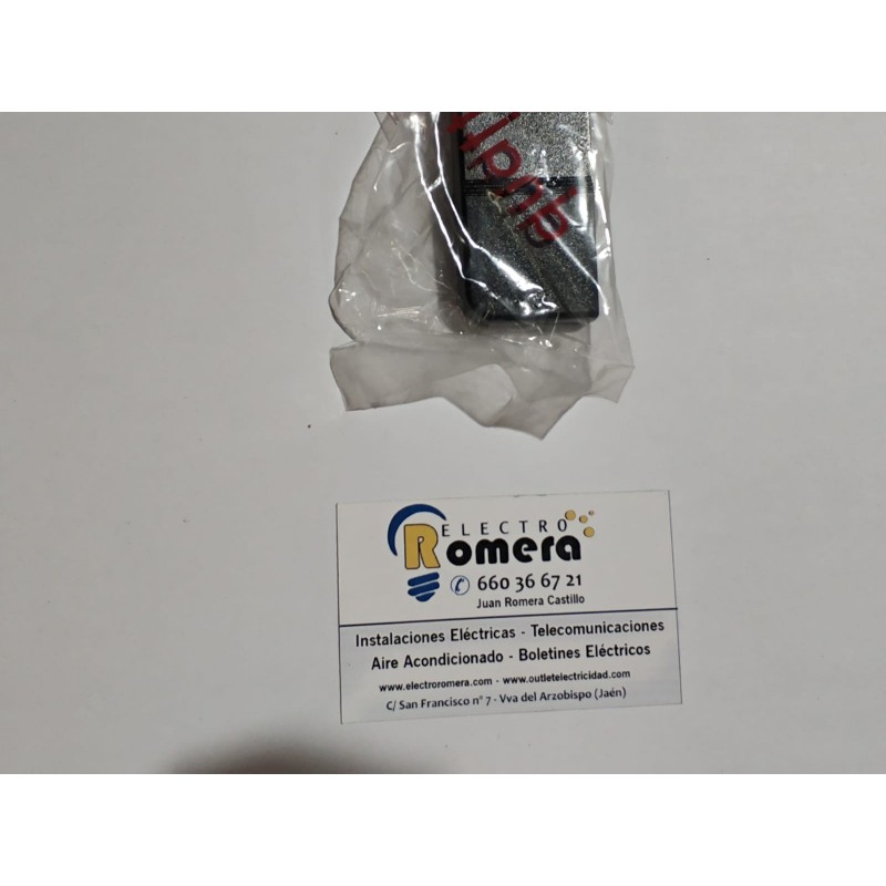 TECLA NEUTRA NEGRA FONTINI QUATTRO 4702