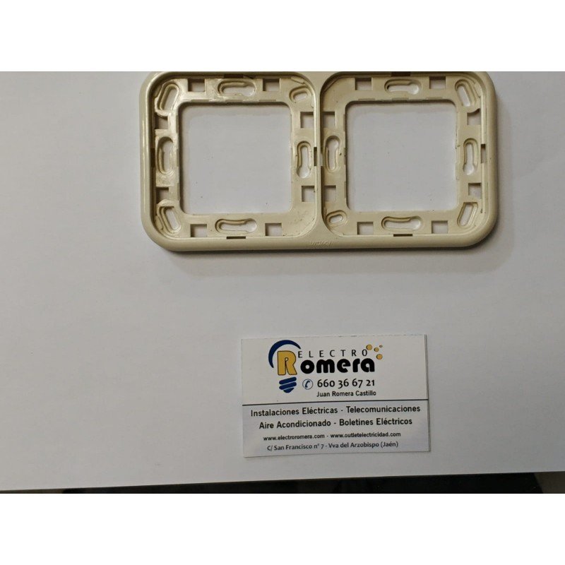 MARCO 2-4 ELEMENTOS MARFIL FONTINI QUATTRO