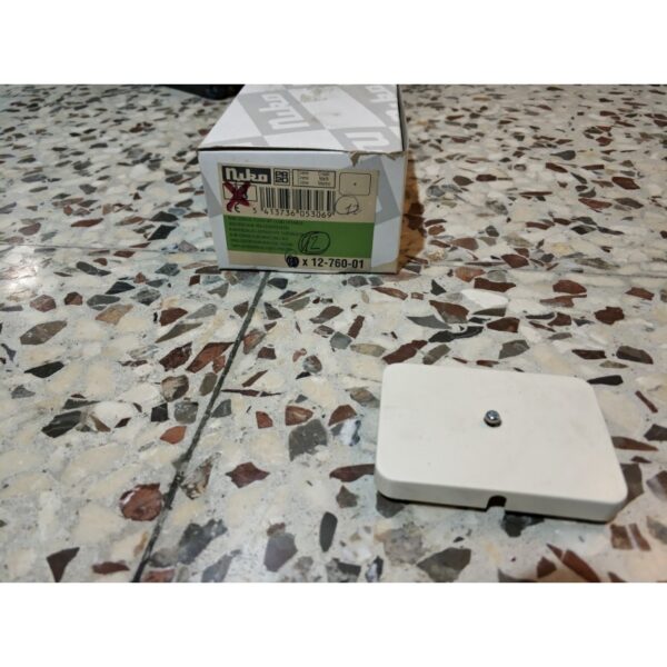 EMBELLECEDOR SALIDA DE HILOS NIKO 1 EMBELLECEDOR SALIDA DE HILOS NIKO