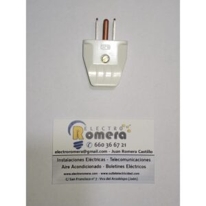 CLAVIJA ENCHUFE AMERICANO + TT 10A BJC 390