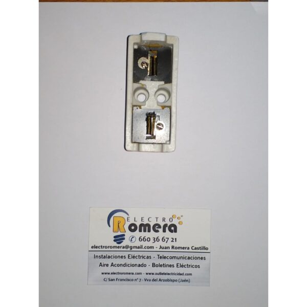 PORTAFUSIBLES (CONEXIÓN DELANTERA) PORCELANA CARTUCHOS TAMAÑO 1