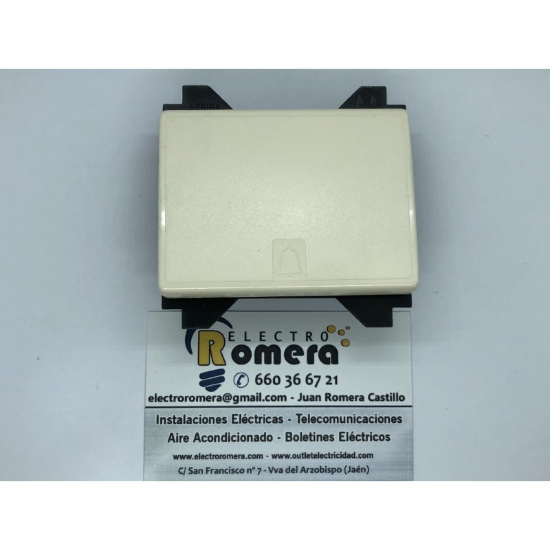 PULSADOR CON SIMBOLO DE TIMBRE CON LUMINOS MARFIL