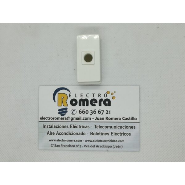 BJC SALIDAS CORDON SERIE LINEAL 10A 250V. 1 BJC SALIDAS CORDON SERIE LINEAL 10A 250V.