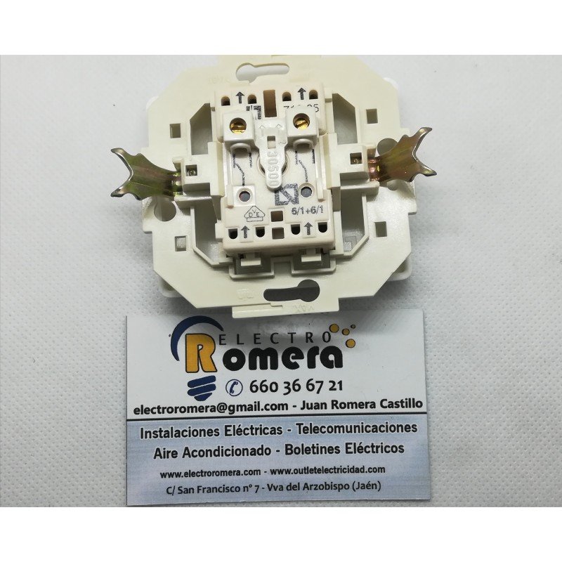 DOBLE CONMUTADOR 10A 250V 718 05 LEGRAND
