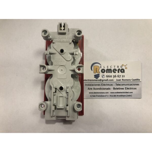 BASE DOBLE SCHUKO ROJA CIMA EMBORNAMIENTO A TORNILLO, QBT PROT Y PILOTO INDICADOR SIMON CONNECT CIMA