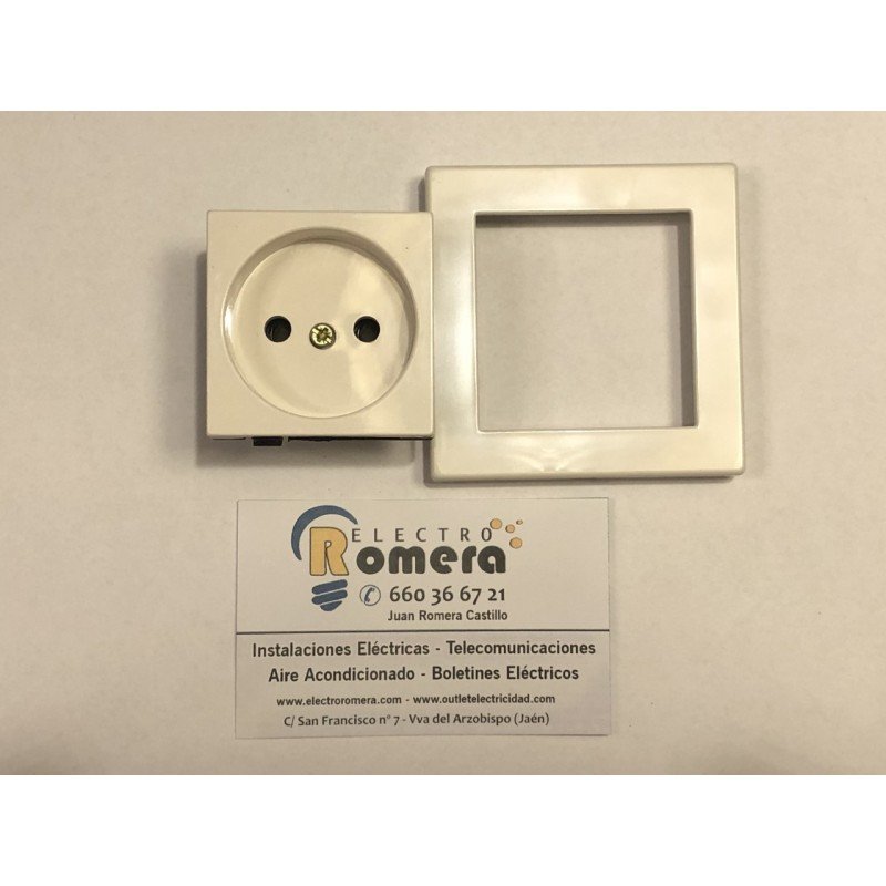 BASE 2P 10/16A 250V BLANCO EUNEA NILO 46032.02