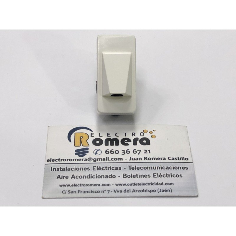 SALIDA CABLE ESTRECHA BEIGE