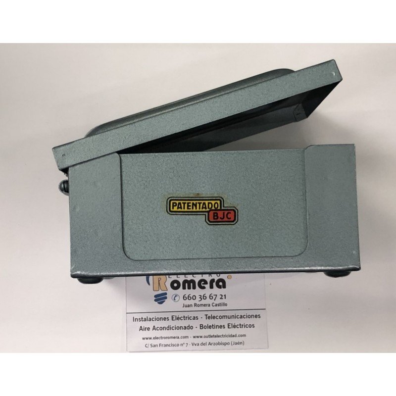 CAJA METALICA 21*15*6 CM BJC