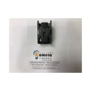 BASE ENCHUFE II 15A 220 - 380V BLANCO