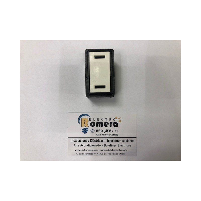 BASE ENCHUFE II 15A 220 - 380V BLANCO