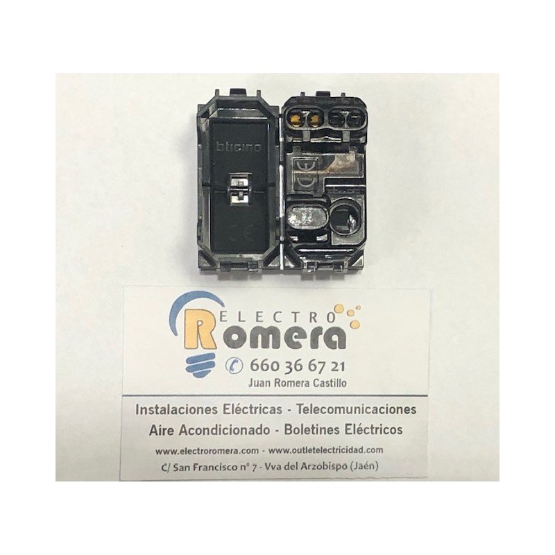 PULSADOR 2 MÓDULOS O 1 ANCHO light tech BTICINO NT4005L/2