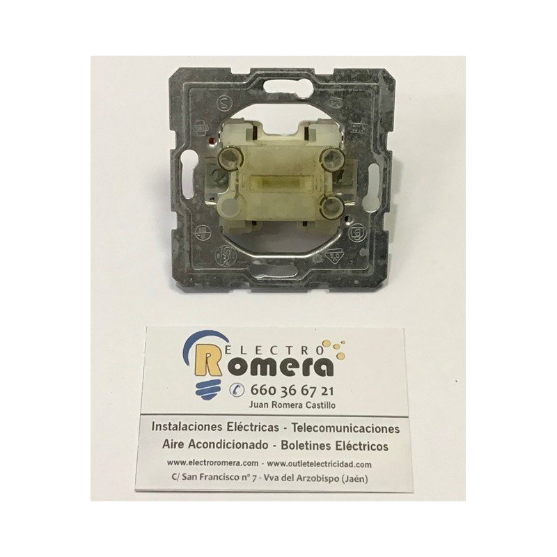 CONMUTADOR CRUCE BERKER MODUL 2 3032