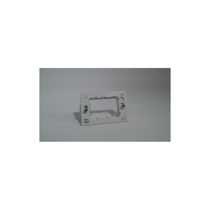 SOPORTE 3 MÓDULOS ESTRECHOS N4719 LIGHT BTICINO