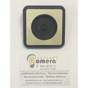 Tapa enchufe REACONDICIONADO dorado con dispositivo de seguridad BJC IBIZA 10731-SL