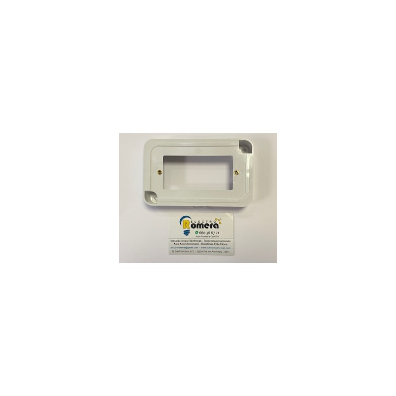 ZOCALO BLANCO PLASTIMETAL 84