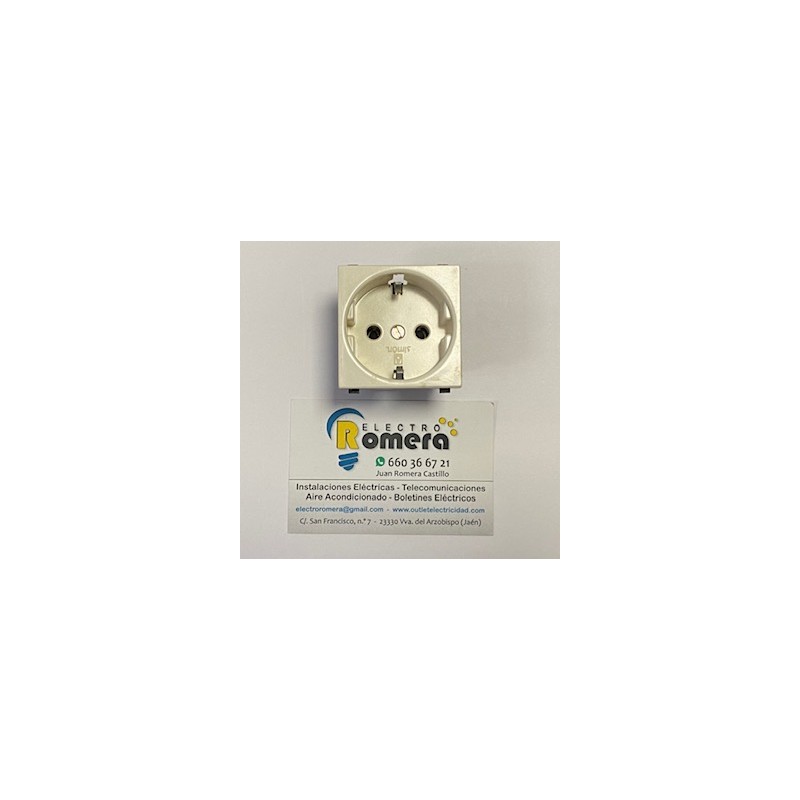 BASE ENCHUFE BIPOLAR CON TOMA TIERRA LATERAL 29432-31